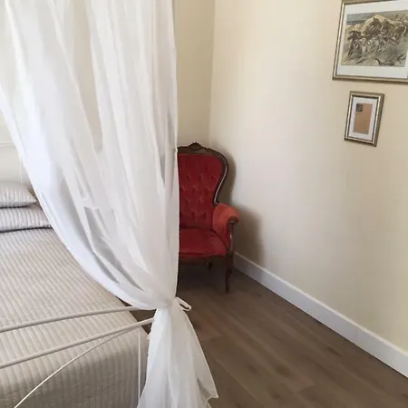 Lägenhet Residenza D'aste Albenga