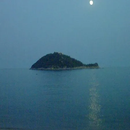 Residenza D'aste * Αλμπένγκα