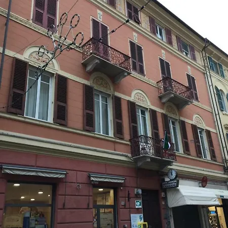 Residenza D'aste Lägenhet Albenga